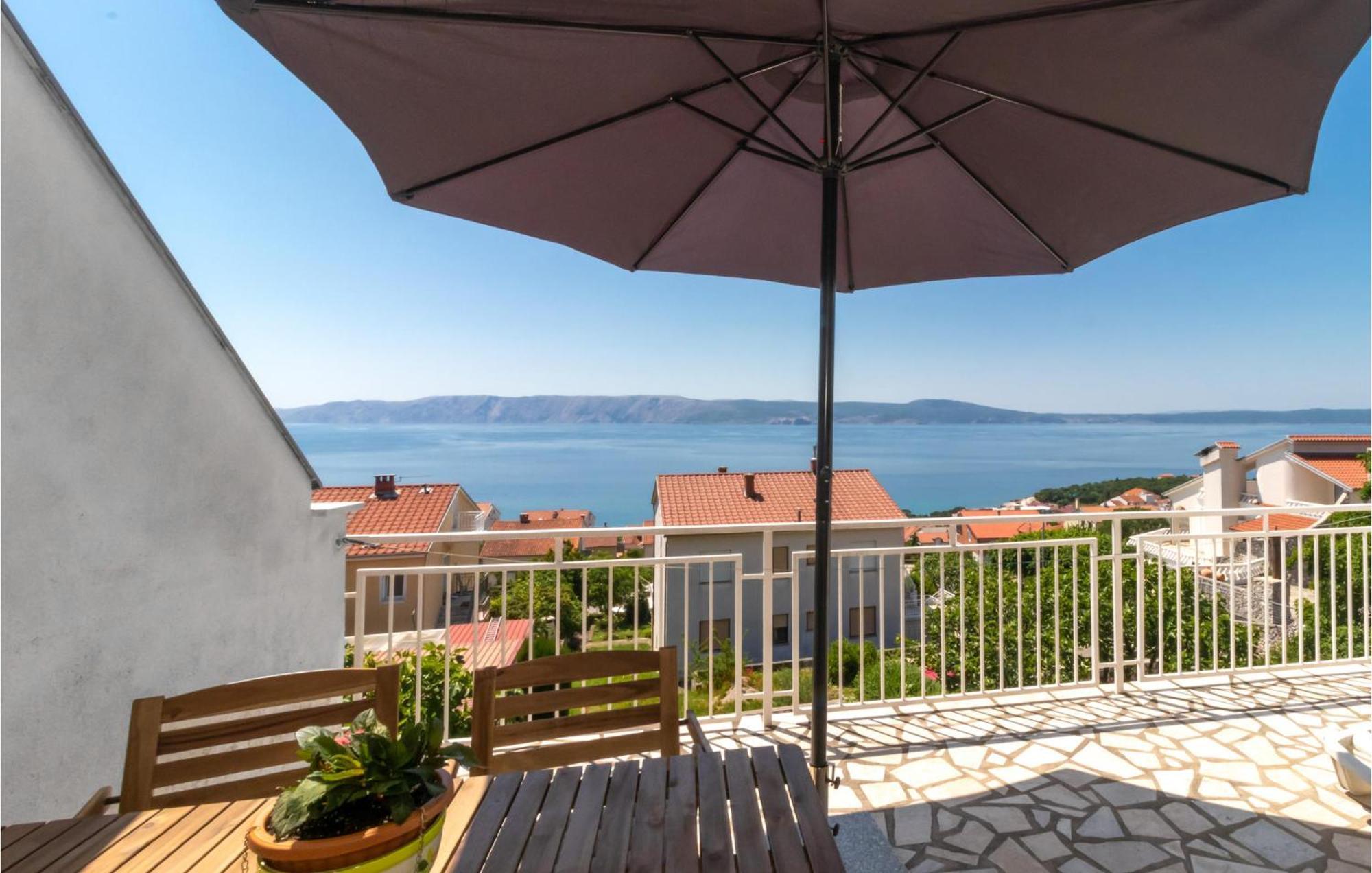 Lovely Apartment In Novi Vinodolski With Wifi エクステリア 写真