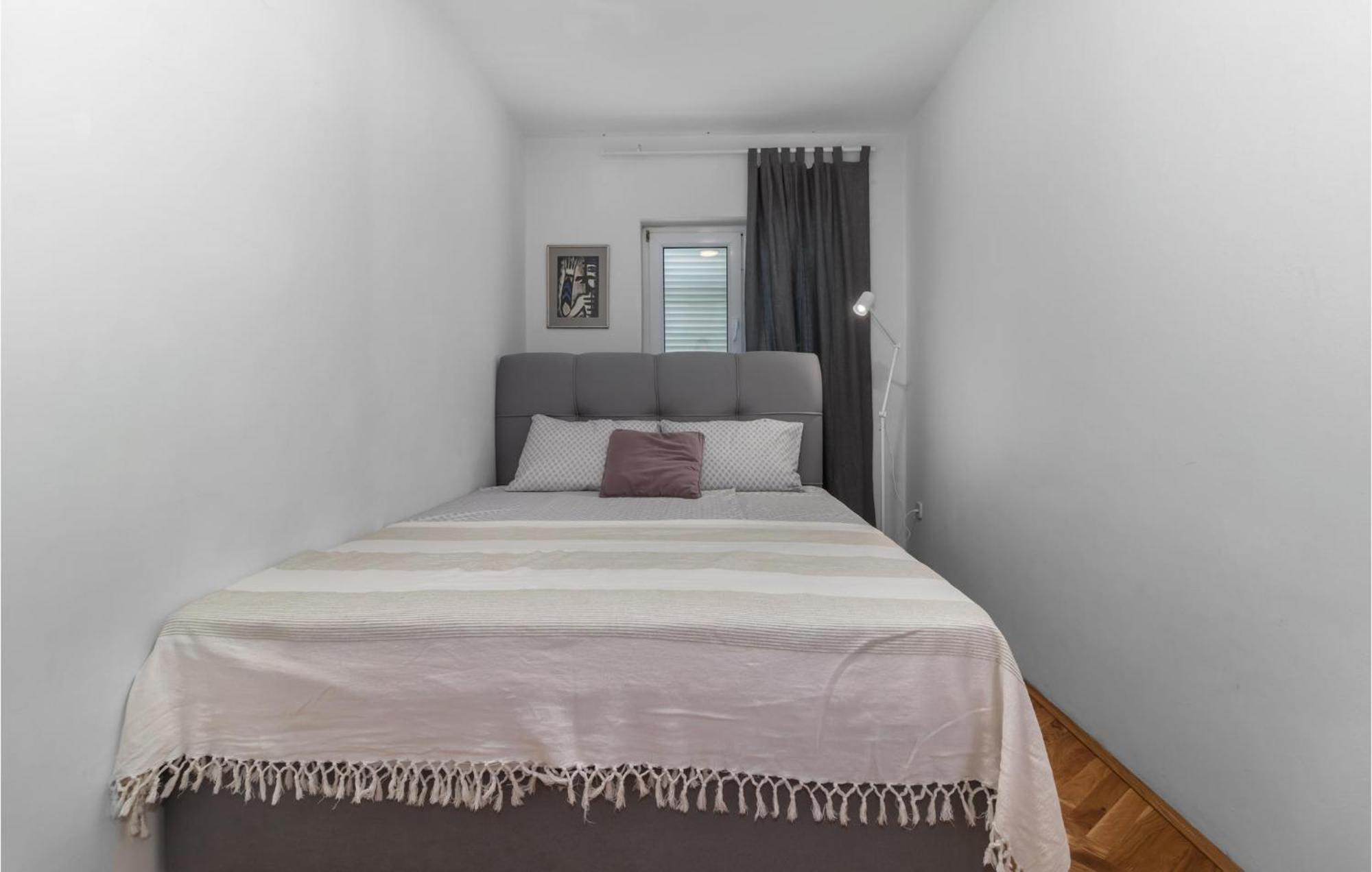 Lovely Apartment In Novi Vinodolski With Wifi エクステリア 写真
