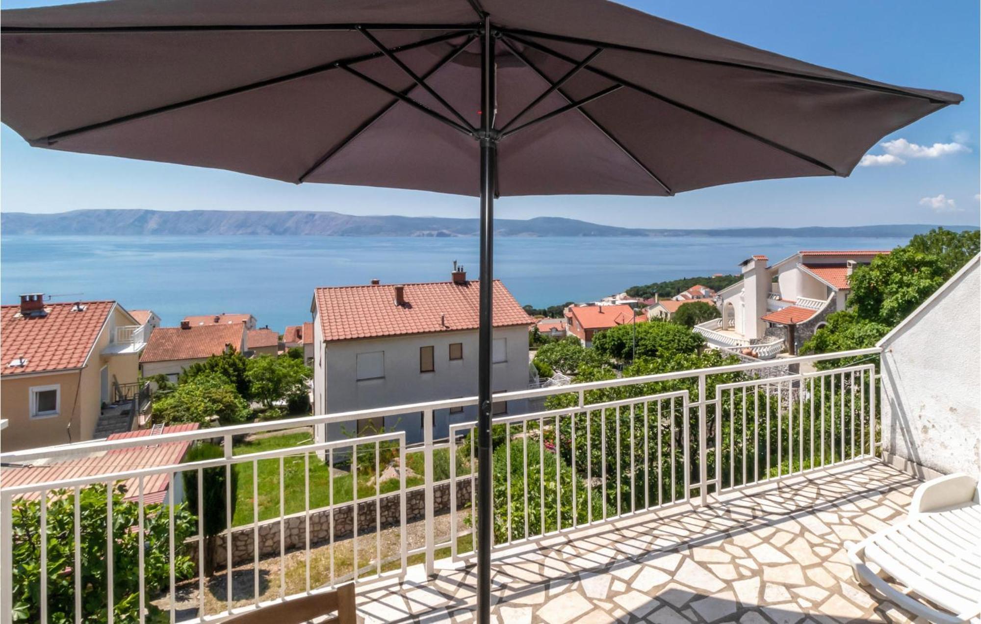 Lovely Apartment In Novi Vinodolski With Wifi エクステリア 写真